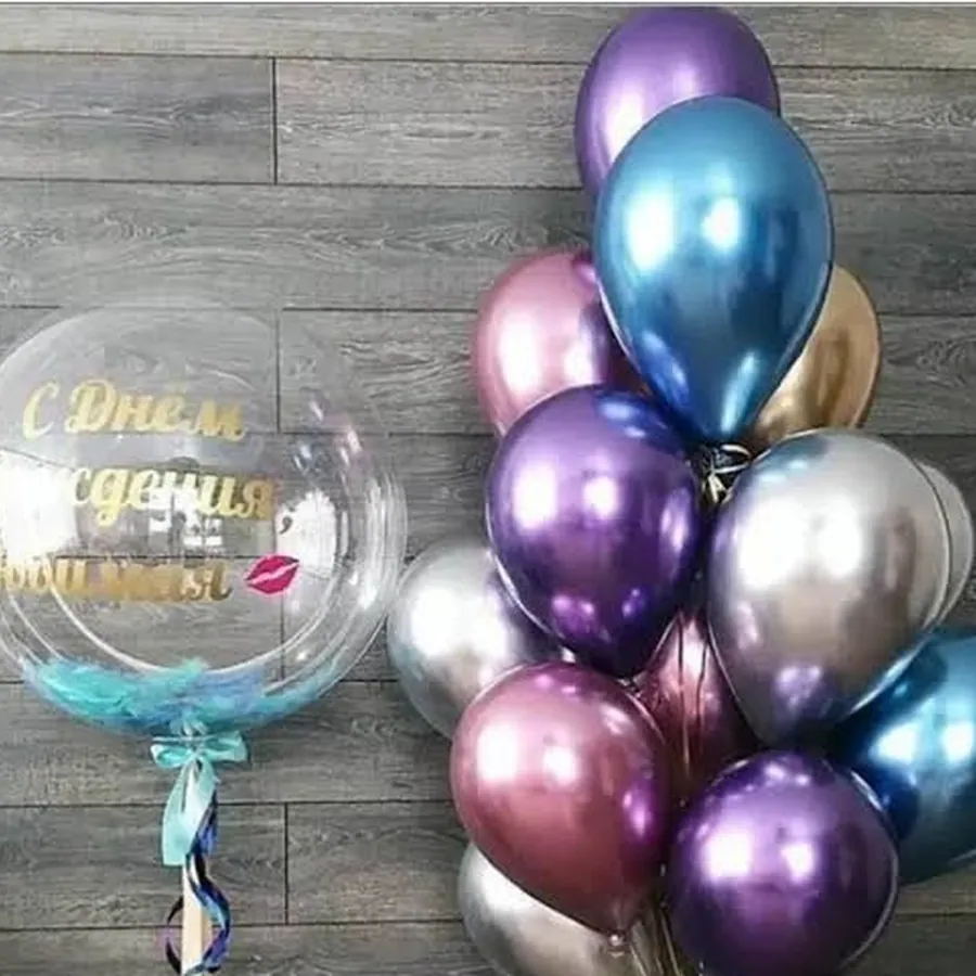 Chrome bunch with a lettered balloon